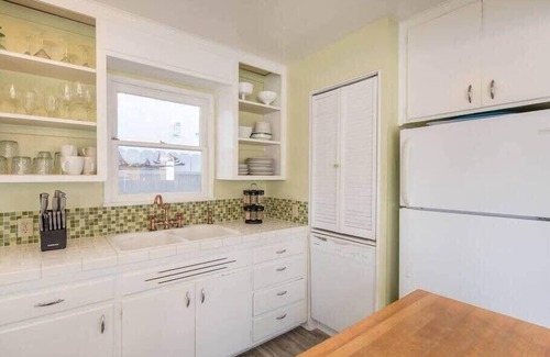 Pierpont Bay House | Ventura Beach Cottage Long Short Term Available