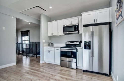 Downtown Ventura House | Ventura Downtown Minutes to Beaches