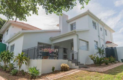 Port Elizabeth Apartment | Verdi Luxury Cottage 2