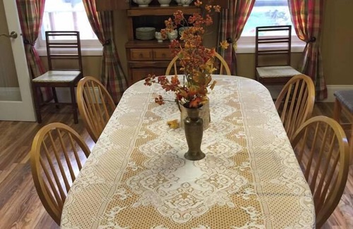 Soudan Bed & Breakfast | Vermilion Park Inn, #2 Fisherman's Rm. w/ensuite