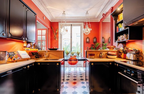 Notre Dame Apartment | Vermilion Splendour, by Veeve