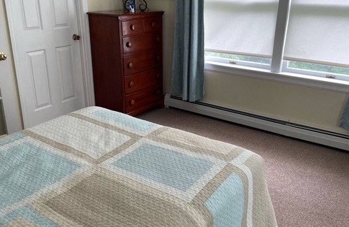 South Londonderry House | Vermont getaway house within 10 minutes of three ski resorts