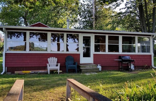 North Ferrisburgh Cottage | Vermont Lake Champlain Cottage - 30 minutes from Burlington or Middlebury