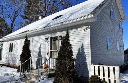 Newport House | Vermont Lake House. Stunning lake views & sunsets. Perfect eclipse location