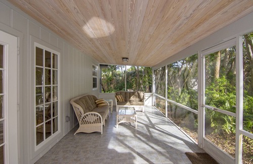 South Beach Cottage | Vero Beach Cottage 300 feet from Ocean