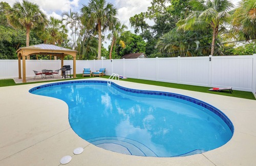 Vero Beach South House | Vero Beach Vacation Rental: Pool & Putting Green!