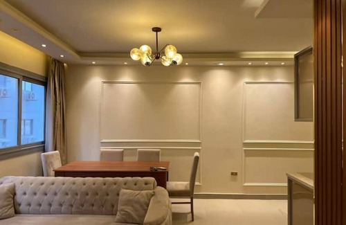 Warraq al Arab Apartment | Versace Styled Luxurious 1 BDR Studio, With Dining