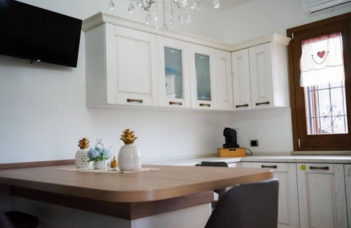 Borgo Podgora Villa | Versace-Style Villa with Outdoor Spaces and Pool