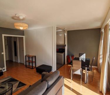 Chantiers Apartment | Versailles Tradition