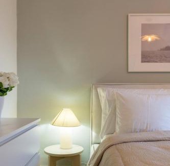 District 6 Apartment | Vertical Suite