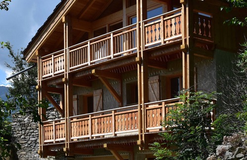 Bourg-Saint-Maurice Ski Chalet | Very beautiful chalet, near Les Arcs ski area, 10 people, 140 m2