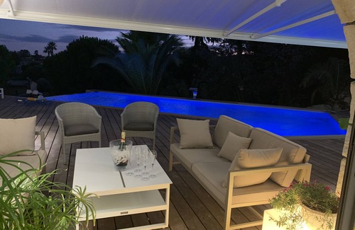 Cagnes-sur-Mer Villa | Very beautiful villa with its infinity pool and jacuzzi with sea view