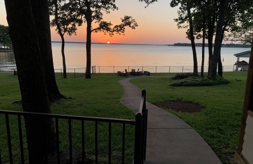 Leisure Land House | Very Best Sunset! Deep Water! 149ft waterfront-4BR/Sleeps 14, New Remodel