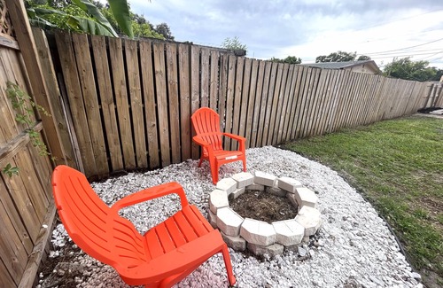 Sarasota Springs Villa | Very bright 3-bedroom pool villa, close to siesta Key beach
