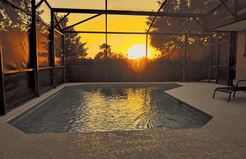 Greater Groves House | VERY CLEAN & SPACIOUS! Pool, Game Room, BBQ, 2 King Masters-Close to Disney!