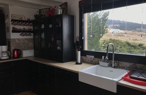 Les Angles House | Very comfortable family home with exceptional views 10 holidaymakers