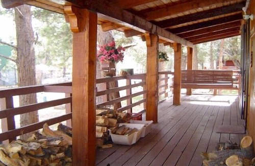 Sugarloaf House | VERY COZY AND CHARMING 2 BDRM HSE PET FRIENDLY