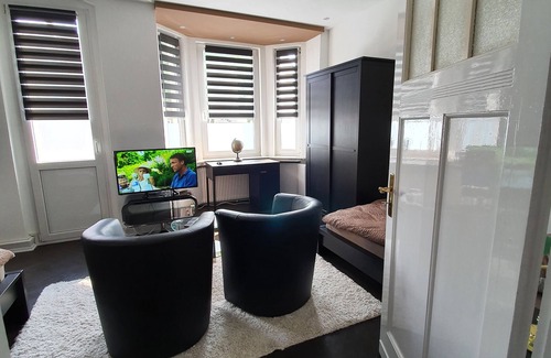 Bielefeld Apartment | Very cozy family apartment and playroom with balcony