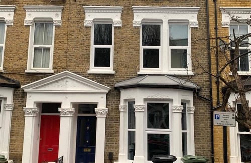 Vauxhall House | Very Large and Splendid Terrace House in London