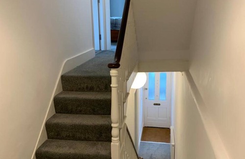Vauxhall House | Very Large and Splendid Terrace House in London