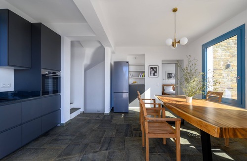 Gavrio House | Very large house with pool on the beach in 4 houses - Ideal for families