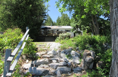 Alburg House | Very nice dog-friendly house right on Lake Champlain! Nature, fresh air, BBQ!