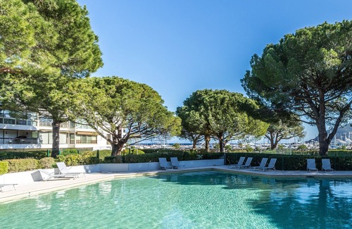 Mandelieu-la-Napoule Beach Apartment | Very nice 2-room apartment tastefully decorated at Résidences du Port