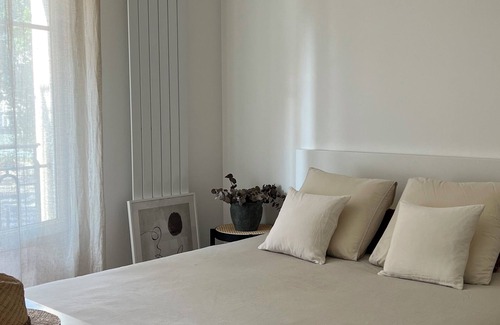 Gambetta House | Very Nice House With Garden to Rent in Paris Area