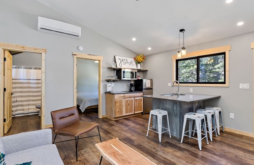 Hill City Cabin | Very nice, newer cabin with 2 bedrooms.