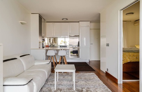 Saint-Laurent-du-Var Apartment | Very pretty apartment facing the sea, ideal for a couple with a child.