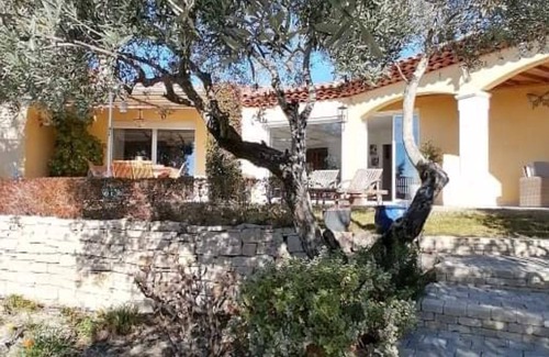 Manosque Villa | Very pretty villa of 140 M2 on raised and closed ground with swimming pool, calm