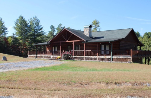 Marshall Cabin | Very Private 4 Bedroom 3 Bath Cabin on 24 acres