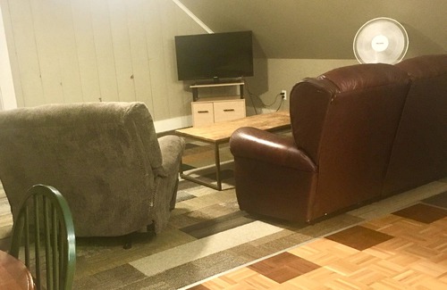 Stratton Apartment | Very Private Coplin Apartment 7 Miles From Sugarloaf