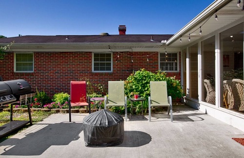 Huntsville House | Very Quiet Lily Flagg Ranch Style Home