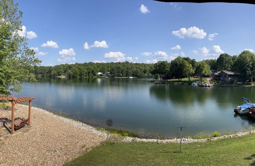 Cherokee Village House | Very quiet retreat. Enjoy Lake Chanute. Bring your canoe or kayak.