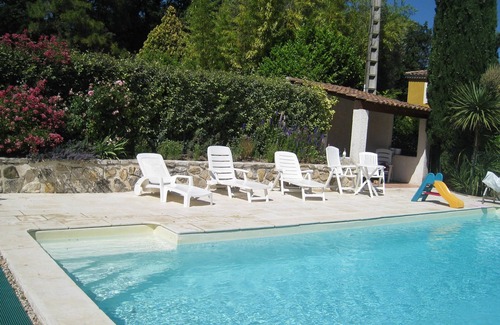 Roussas Villa | Very quiet villa in Provencal Drôme, private fenced swimming pool of 10 m