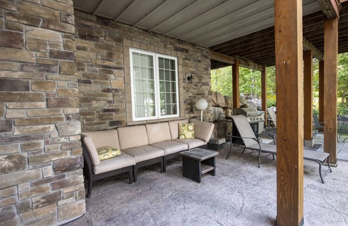 North Kawartha Apartment | Very spacious and elegant, neat, executive apartment c/w hot tub and pool table.