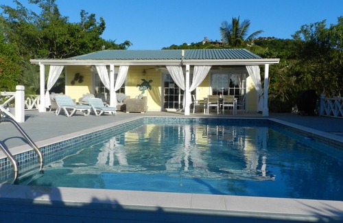 Jolly Harbour Villa | Very Spacious and Well Equipped 4 Bedroom Villa, Private Pool, A/C, BBQ, Wi-Fi