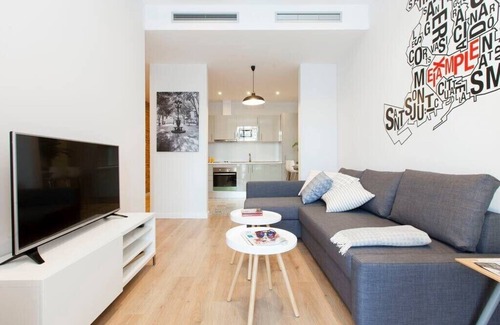 L'Antiga Esquerra de l'Eixample Apartment | Very Spacious Eixample 4bd 4ba apartment