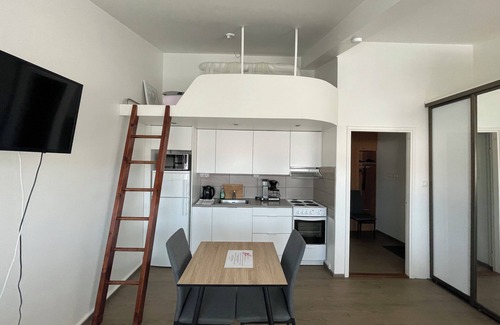 Lahti Apartment | VesiLahti RoofLevel — Chic 1-bedroom apartment with a loft bed and AC in Lahti