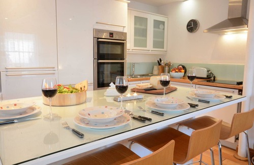 Orford Cottage | VESTA COTTAGE, ORFORD, pet friendly, with open fire in Orford