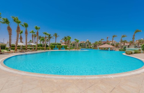 Sahl Hasheeh Apartment | VESTA - Luxury APT - 2BR - Veranda