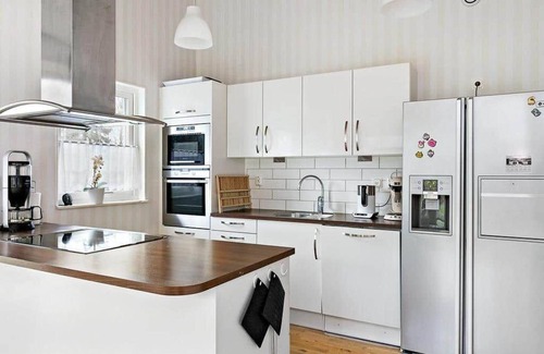 Hjo House | VGO439 Hjo - Lövsångarevägen 17