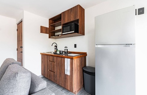 Santa Maria la Ribera Apartment | VH | Cool apt Sta Ma la Ribera |balcón and gym | 130
