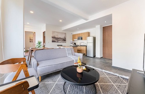 Doctores Apartment | VH | Doctores 2 bedroom w/balcony and parking I 207