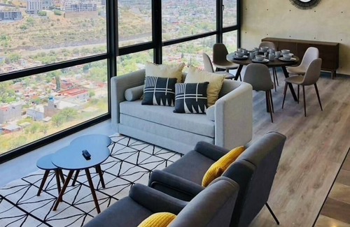 Queretaro Apartment | VH | Lujoso Apt + gym + piscina + wifi | Qro | 351