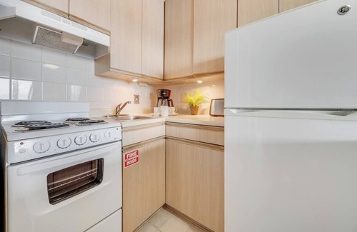 Kahana Condo | VI 206 OceanFront Studio w Pool