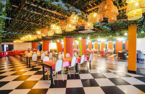 Vaishali Hotel | Via Cloud 9