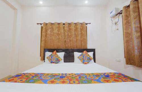Vadapalani Hotel | Via Earth- Nr Vadapalani Murugan Temple, Vadapalani