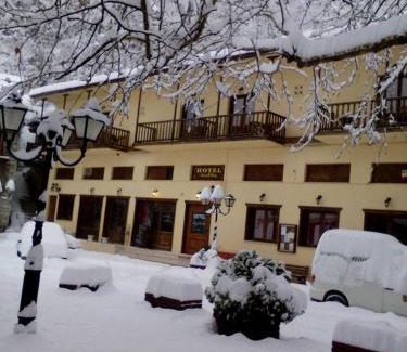 Proussos Hotel | Via Ferrata Hotel